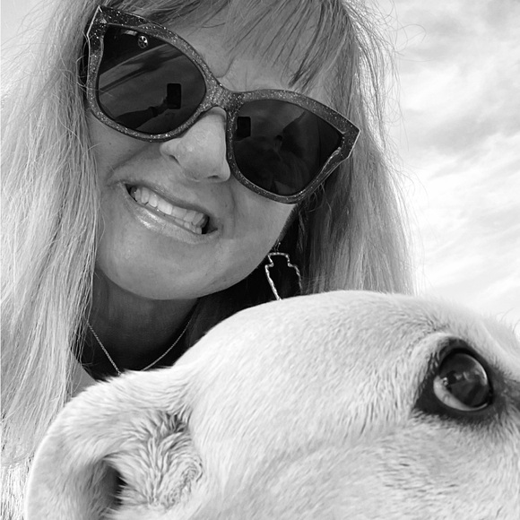 🤩Posh Ambassador! Fast Shipper 5⭐️Ratings👠🌻🌪 - Picture 13 of 16